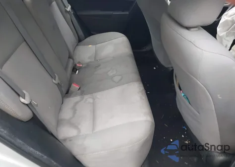 2015 Toyota Corolla Le из США, поврежденный, VIN 2T1BURHE4FC375843